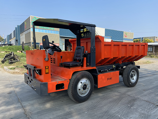 4吨矿用电动四轮运输车